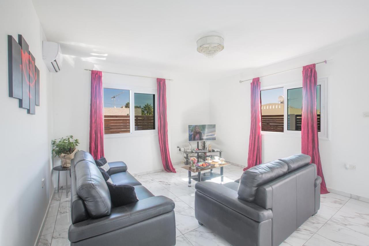 Broadway Villas Protaras Buitenkant foto