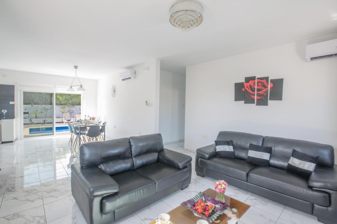 Broadway Villas Protaras Buitenkant foto