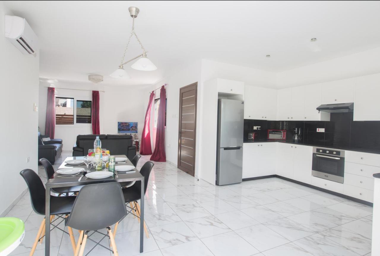 Broadway Villas Protaras Buitenkant foto