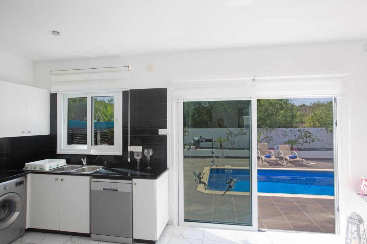 Broadway Villas Protaras Buitenkant foto